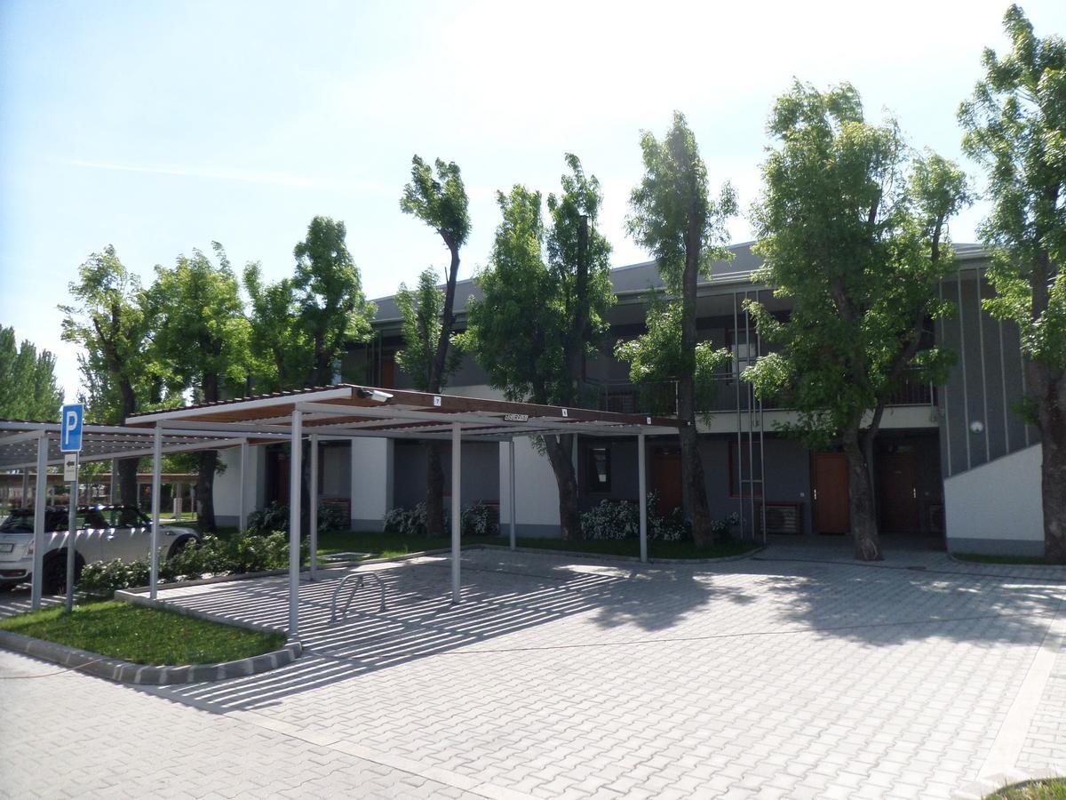 Silver Delux Apartman Balatonfüred Екстериор снимка